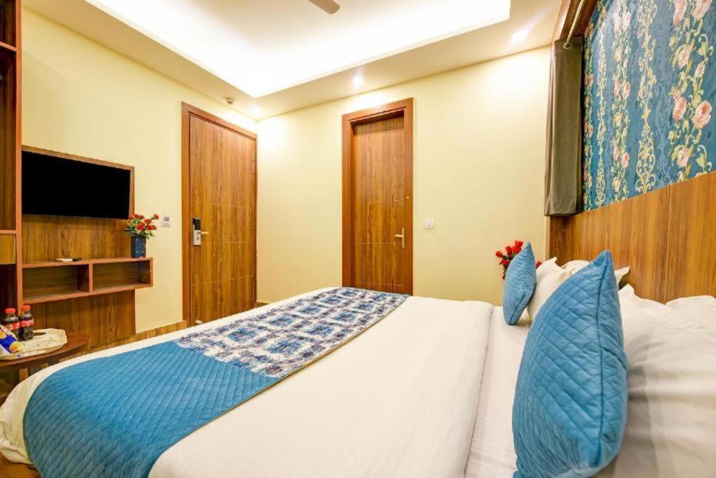 Hotel Rosewood Near Delhi Airport New Delhi Buitenkant foto