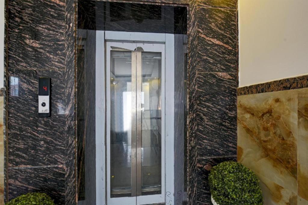 Hotel Rosewood Near Delhi Airport New Delhi Buitenkant foto